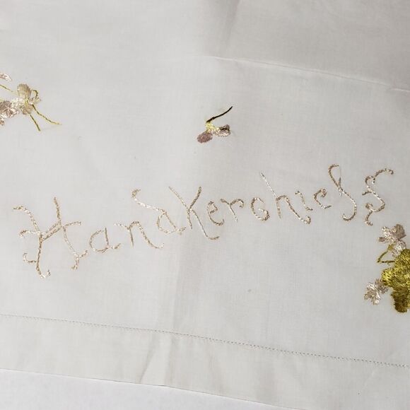 VTG HANDKERCHIEF GOLD FLOWERS EMBROIDERED POCKET SCARF BRIDAL WEDDING HANKIE - Picture 4 of 12